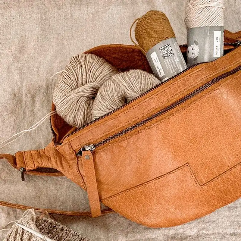 Spedizione immediata | Custodia in cuoio Muud Borsa banana Vegas - Whisky
