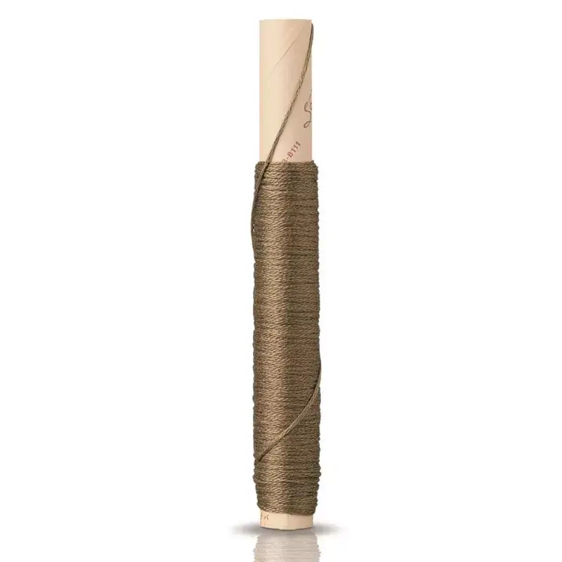 Filo di seta da ricamo a 3 capi n.25 da 15 m, bronzo - Soie et - Compra ora