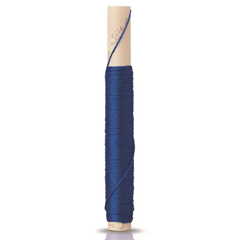 Filo di seta da ricamo a 3 capi n.25 da 15 m, blu regale - Soie et | Offerta esclusiva
