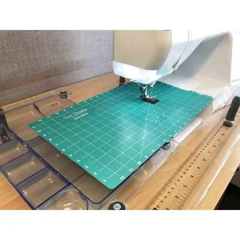 Scorte limitate - Grid Glider - Tappetino per Free Motion con griglia 12" x 20" (30,5x50,5cm)