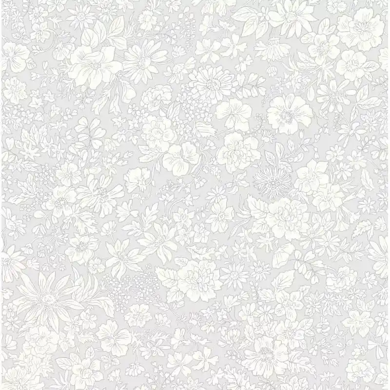 Grande successo | Emily Belle Neutrals Silver Birch, tessuto Grigio Argento con piccoli fiori bianchi - Liberty Quilting