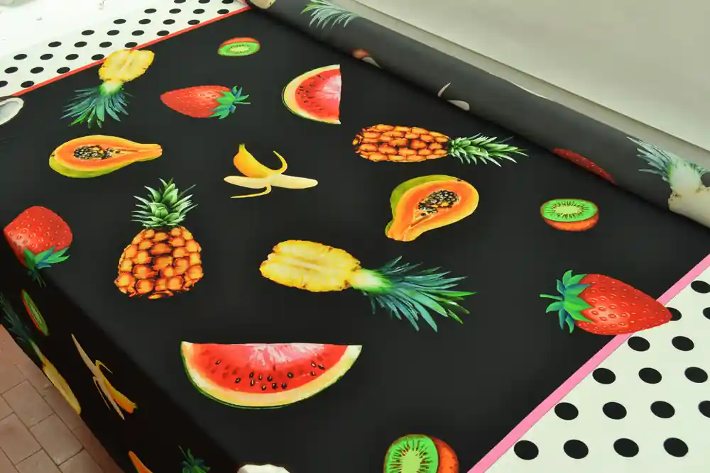 Fine serie - Poliestere fantasia frutta pannello 115x149cm