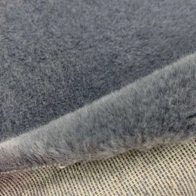 Alta qualità | Tessuto Ecopelliccia Grigio Balena 20 Cm