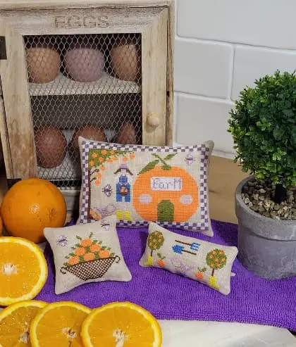 The Orange House - Checkerboard Houses Series 3 | Offerta